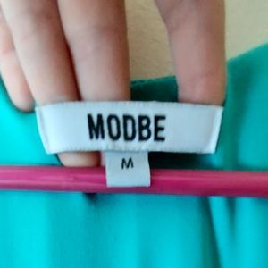 Modbe sizes medium mint dress